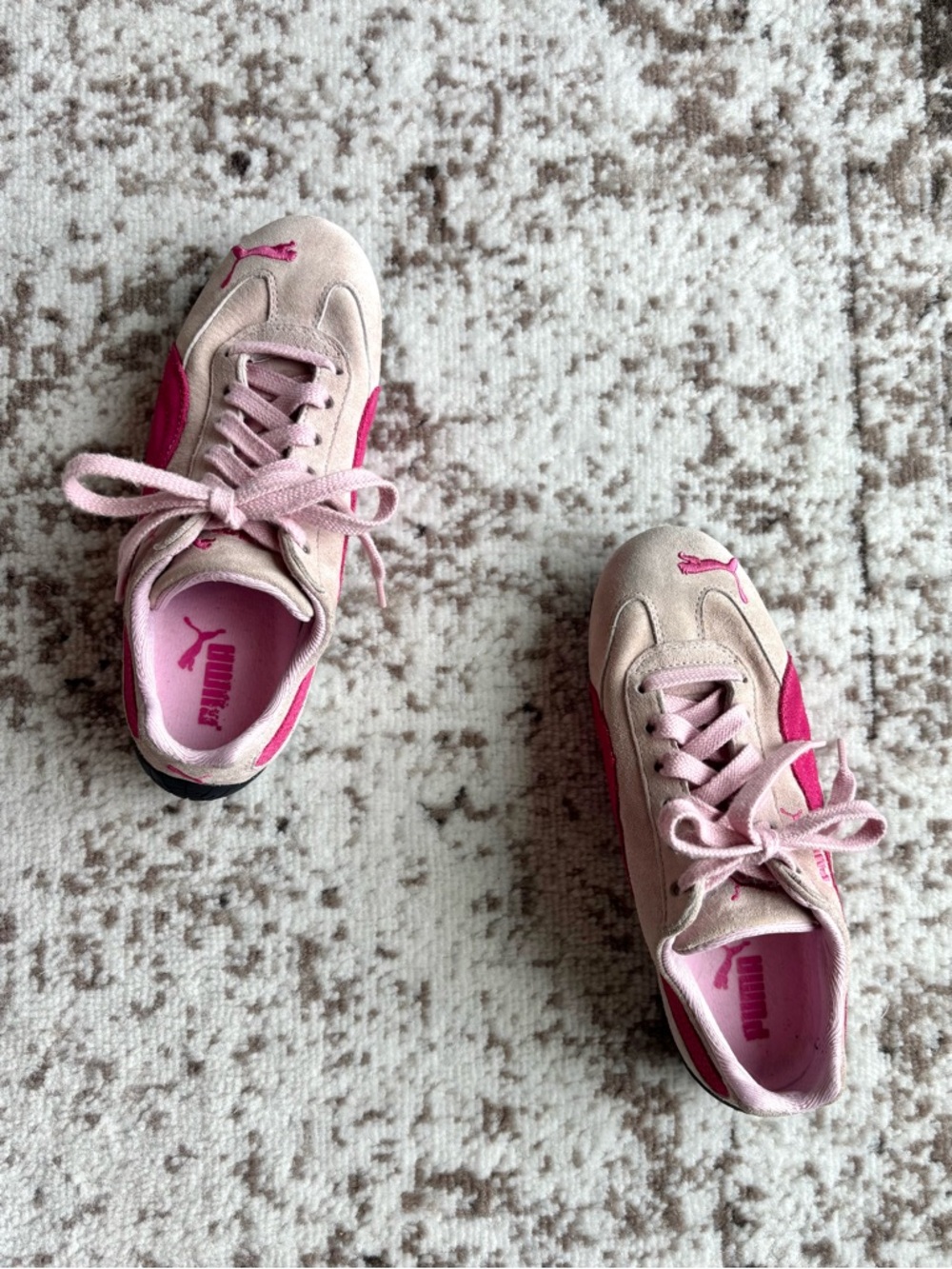 Vintage Y2K Puma Speedcat Womens Pink Suede Sneakers with Hot Pink Accents - Picture 4 of 10